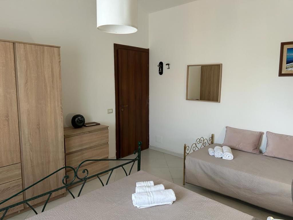 Nina Apartament Giardini Naxos Con Posto Auto Ngoại thất bức ảnh
