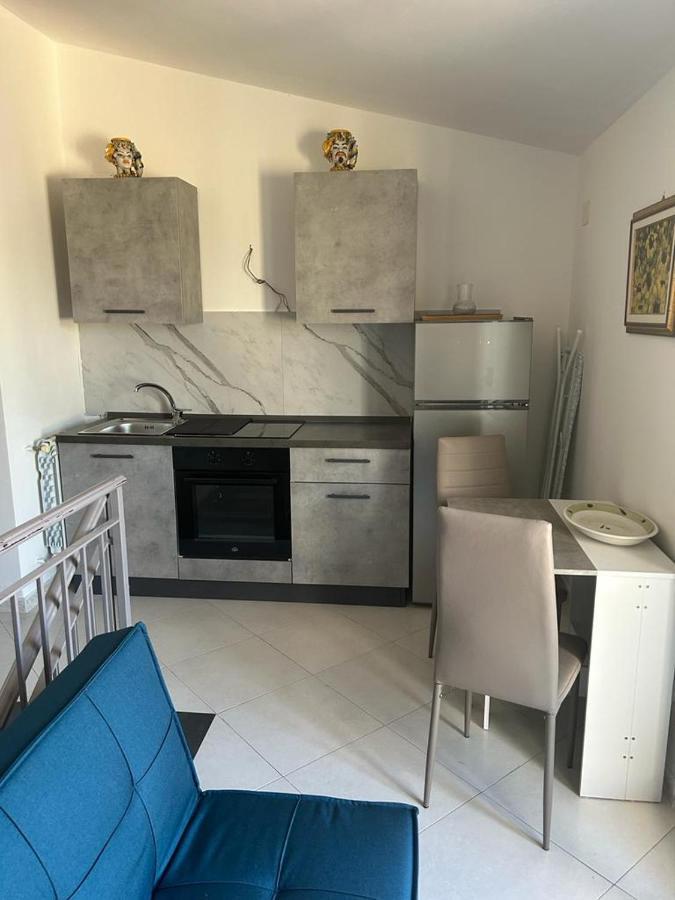 Nina Apartament Giardini Naxos Con Posto Auto Ngoại thất bức ảnh