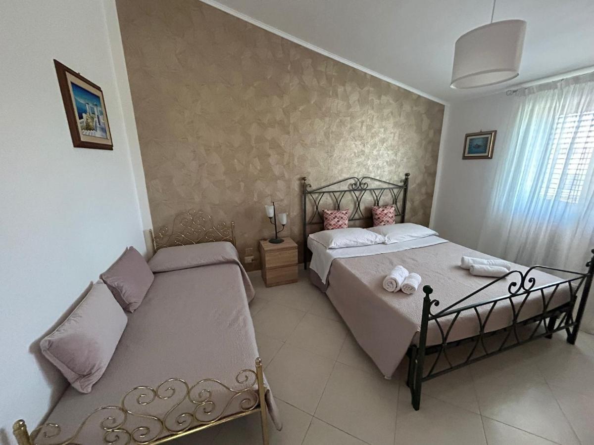 Nina Apartament Giardini Naxos Con Posto Auto Ngoại thất bức ảnh