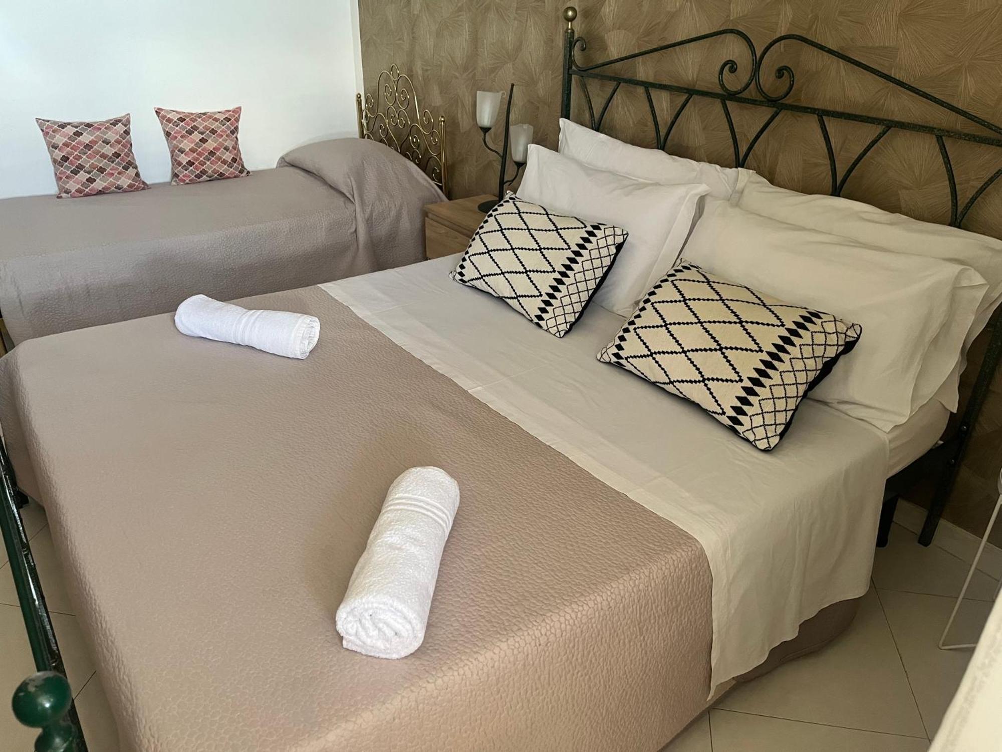 Nina Apartament Giardini Naxos Con Posto Auto Ngoại thất bức ảnh